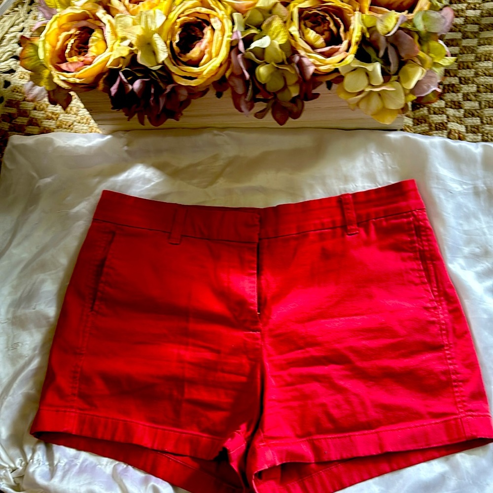 The perfect addition to your summer wardrobe: cute red J.Crew chino shorts!